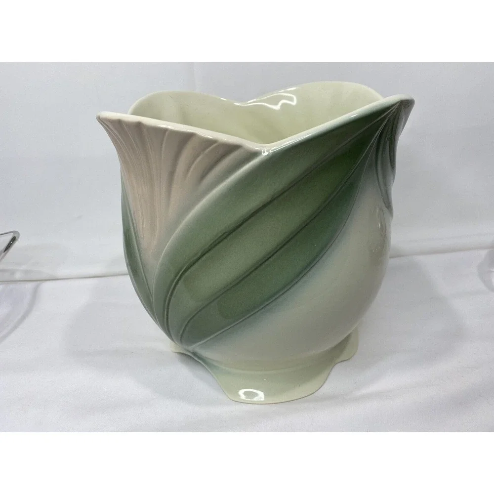 Vintage Lotus Vase 1982 England Art Deco Retro‎ Collectible Home Decor